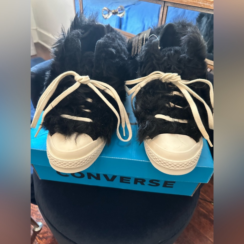 Converse Chuck Taylor-All-Star-Ambush Fuzzy-Limited Edition.NIB.Size:W-9.5 M:7.5